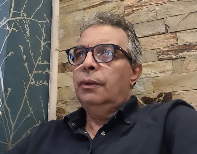 رأسي_مكتظ_بأضواء..نص للشاعر المغربي أحمد نفاع- خريبكة اليوم – المغرب.