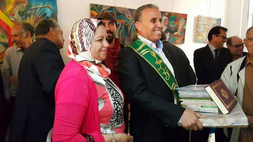 حين يبحر الشاعر المغربي”إدريس لحمر” عبر سفينة الزمان ،وينشد معاني جمة للقارئ من الدروس والعبر ..خريبكة اليوم – المغرب