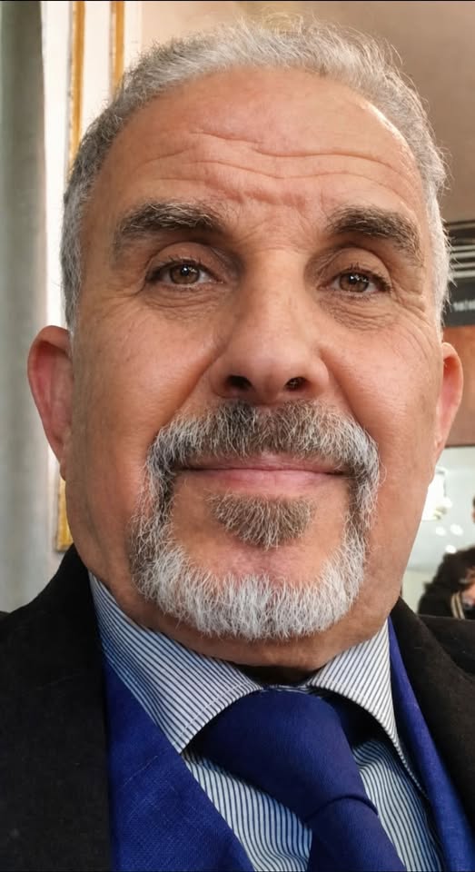 “على صدر الخريف” حين تتحول القصيدة لوضوء طهارة لمشاعرحزينة عند الشاعر المغربي إدريس لحمر الذي يبدع شعره في صمت..خريبكة اليوم – المغرب