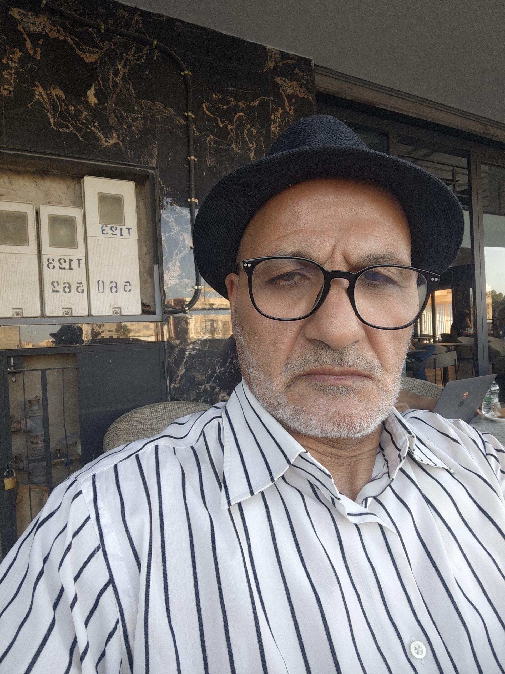 من يبارك له العيد السعيد ..!؟!؟عبد الرحيم هريوى – خريبݣة اليوم -المغرب